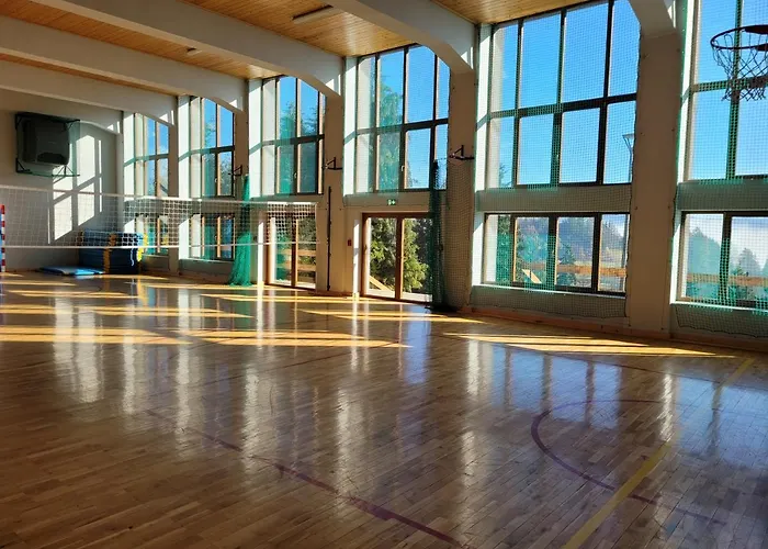 89 מלון יבוז'ינקה